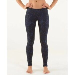 EUC LULULEMON Wunder Under Beautiful Baroque‎ Inkwell Surge Size 10